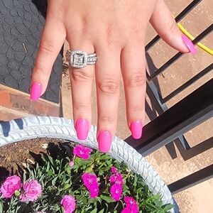 Gorgeous 4 carat diamond wedding ring!